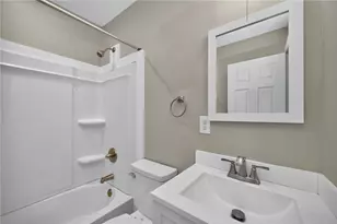 6240 Carmin Ave, Dayton, OH 45417 - Photo 13