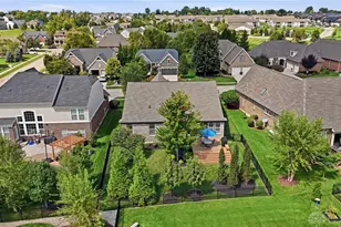 360 Woodstream Dr, Springboro, OH 45066 - Photo 3