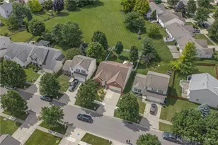 365 W Pugh Dr, Springboro, OH 45066 - Photo 37