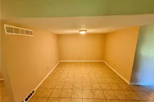 6371 Braxton Pl, Centerville, OH 45459 - Photo 7
