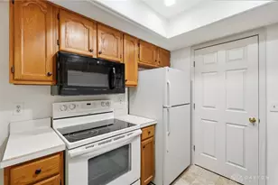 9765 Centerville Creek Ln, Washington Twp, OH 45458 - Photo 21