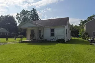 27 E Poplar St, Phillipsburg, OH 45354 - Photo 3