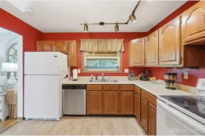4749 Archmore Drive, Kettering, OH 45440 - Photo 9