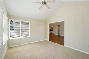 4706 Cobblestone Dr, Tipp City, OH 45371 - Photo 13