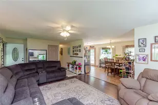 446 Woodside Dr, West Alexandria, OH 45381 - Photo 5