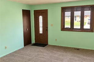 6566 Highbury Rd, Huber Heights, OH 45424 - Photo 5