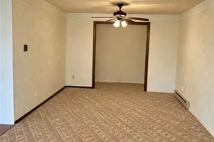 6566 Highbury Rd, Huber Heights, OH 45424 - Photo 9