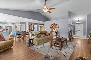 4413 Laura Marie Dr, Wayne Twp, OH 45068 - Photo 9