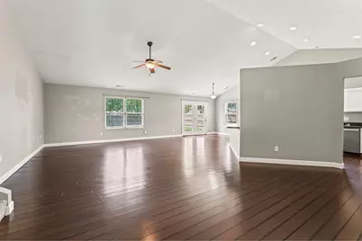 4660 Hialeah Park, Huber Heights, OH 45424 - Photo 11