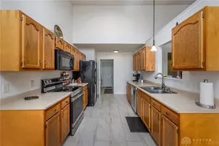 2388 Murphy Dr, Fairborn, OH 45324 - Photo 9