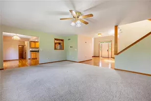 2895 Cobblestone Crossing Ct, Centerville, OH 45458 - Photo 7