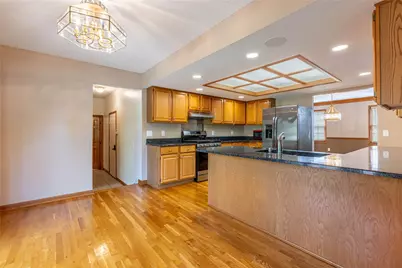 2895 Cobblestone Crossing Court, Centerville, OH 45458 - Photo 9