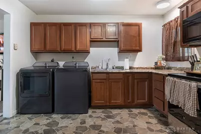 1028 Omard, Xenia, OH 45385 - Photo 5