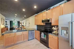 4299 Straight Arrow Rd, Beavercreek, OH 45430 - Photo 11