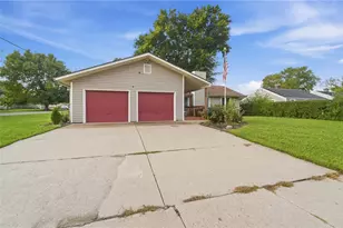 985 St Clair Ave, Hamilton, OH 45015 - Photo 1