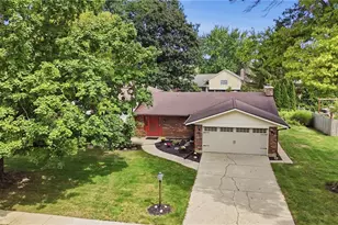7611 Pelway Dr, Centerville, OH 45459 - Photo 3