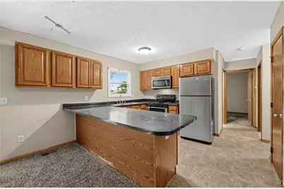 6636 Portrait Drive, Dayton, OH 45415 - Photo 5