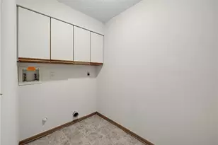 6636 Portrait Dr, Dayton, OH 45415 - Photo 17