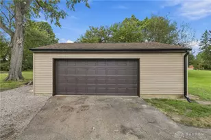 1616 N Longview St, Beavercreek, OH 45432 - Photo 33