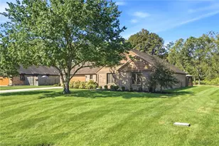 1013 Cardinal Dr, Enon Vlg, OH 45323 - Photo 3