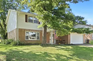418 Zimmer Dr, Fairborn, OH 45324 - Photo 1