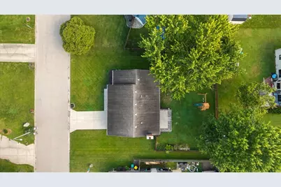 630 Wisteria Drive, Troy, OH 45373 - Photo 57
