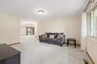 630 Wisteria Dr, Troy, OH 45373 - Photo 13