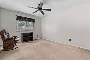 8807 Deer Valley Dr, Huber Heights, OH 45424 - Photo 23