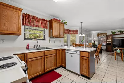 8807 Deer Valley Drive, Huber Heights, OH 45424 - Photo 9