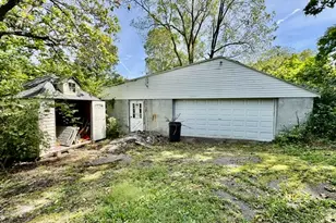 349 Heikes Ave, Dayton, OH 45405 - Photo 9