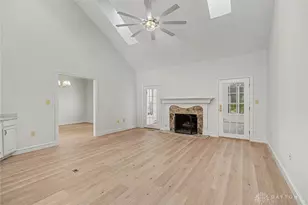 889 Timberlake Ct, Dayton, OH 45429 - Photo 11