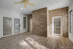 889 Timberlake Ct, Dayton, OH 45429 - Photo 33