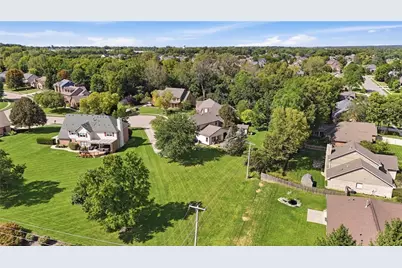 820 Juniper Court, Tipp City, OH 45371 - Photo 5