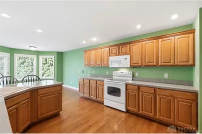 2530 Chamomile Court, Troy, OH 45373 - Photo 23