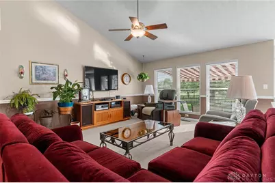 1086 Deercreek Drive, Fairborn, OH 45324 - Photo 9