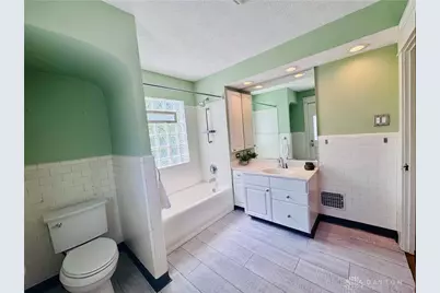 62 E Dixon Avenue, Oakwood, OH 45419 - Photo 47