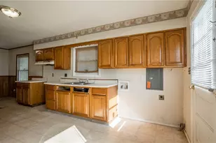 4153 Whitestone Ct, Trotwood, OH 45416 - Photo 5