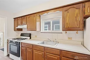 6921 Windward St, Cincinnati, OH 45227 - Photo 9