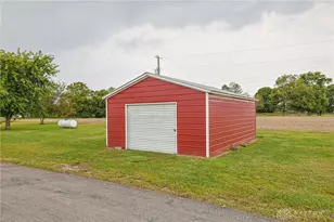 6880 Bard Rd, Tipp City, OH 45371 - Photo 33