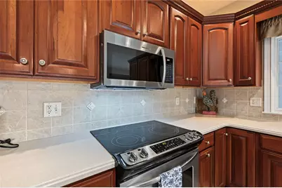 2730 Meadowpoint Drive, Troy, OH 45373 - Photo 13