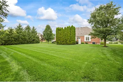 2730 Meadowpoint Drive, Troy, OH 45373 - Photo 47
