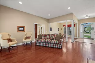 2730 Meadowpoint Dr, Troy, OH 45373 - Photo 9