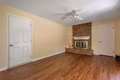 6109 Carnation Road, Dayton, OH 45449 - Photo 9