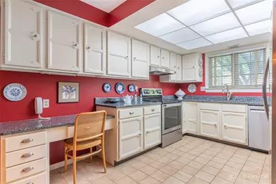 7511 Cloverbrook Park Drive, Centerville, OH 45459 - Photo 11
