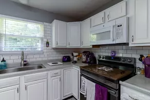 5950 Hillary, Dayton, OH 45426 - Photo 7