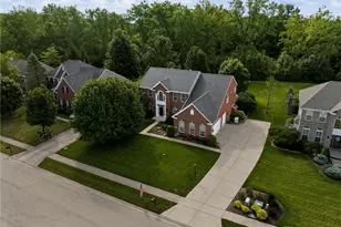 1050 Star Valley Ct, Centerville, OH 45458 - Photo 7