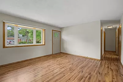 367 Hillhaven Drive, Dayton, OH 45449 - Photo 9