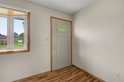 367 Hillhaven Drive, Dayton, OH 45449 - Photo 5