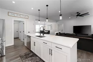 7371 Aldaron Ave, Centerville, OH 45459 - Photo 11