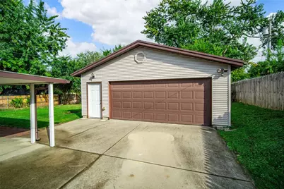 4867 Rittenhouse Drive, Huber Heights, OH 45424 - Photo 5